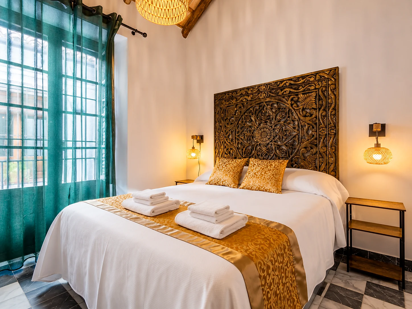 Dormitorio principal de Safira en Alquivir Suites