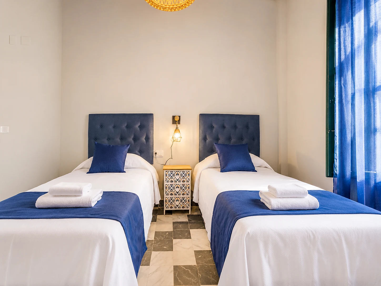 Segundo dormitorio de Safira con dos camas individuales