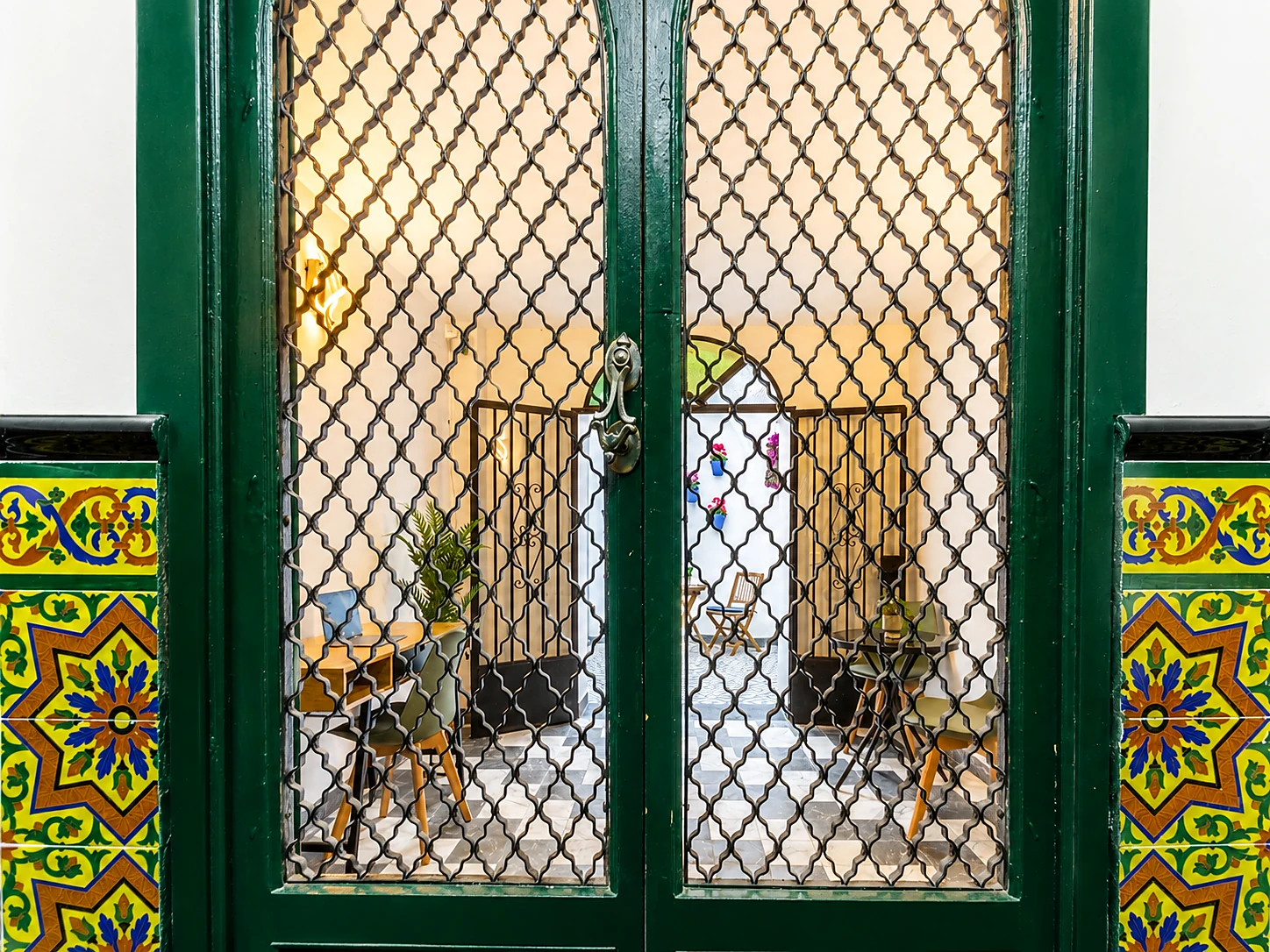 Zona común interior de Alquivir Suites